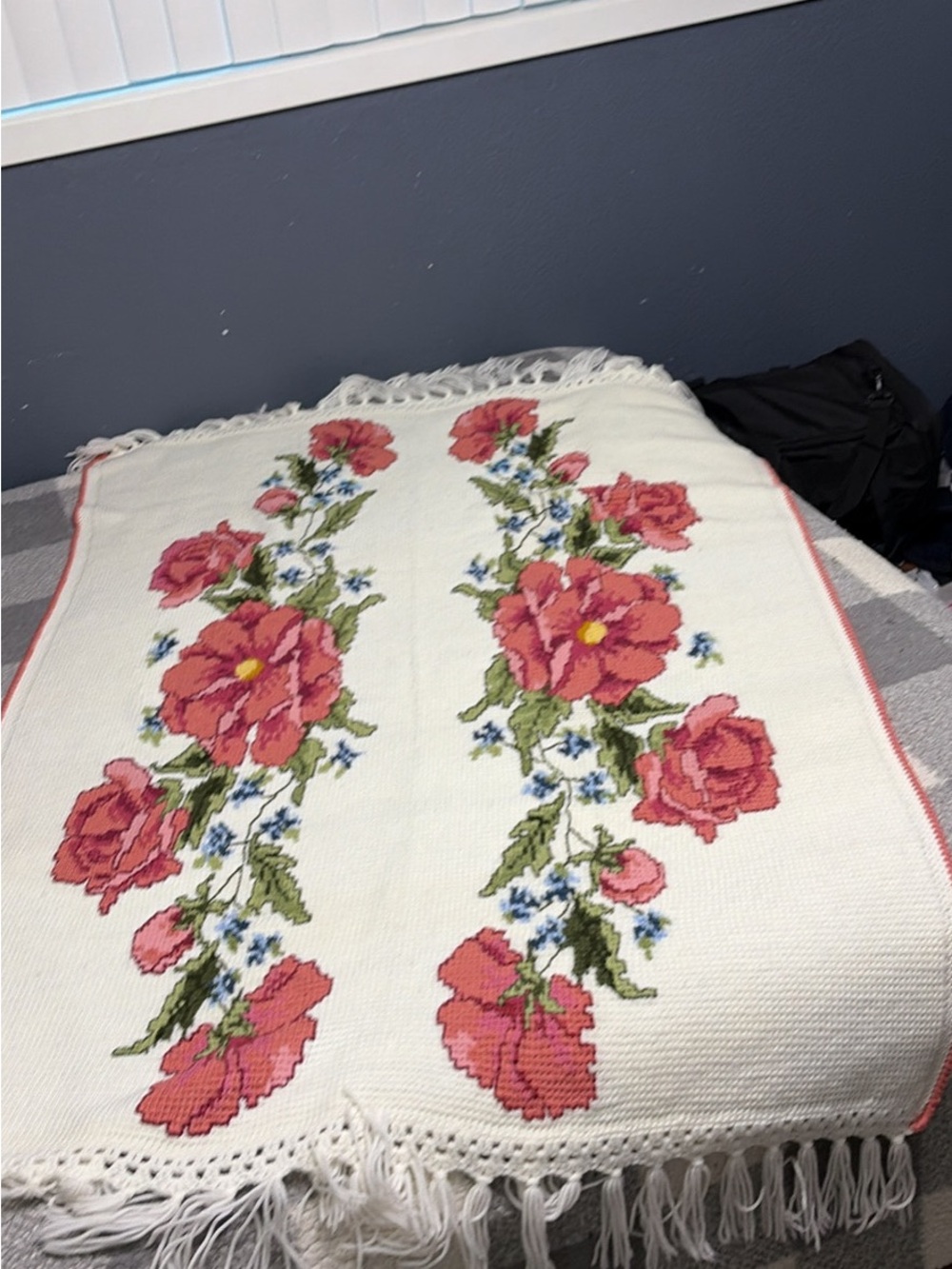 Handcrafted Floral Throw Blanket - White with Pink Roses